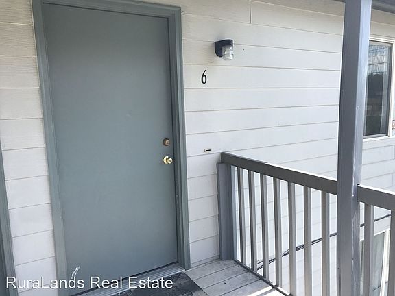 2nd image of 701 Spencer St APT 6