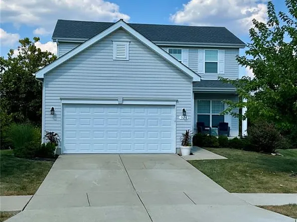 526 Golden Leaf Ct, Lake Saint Louis, MO 63367