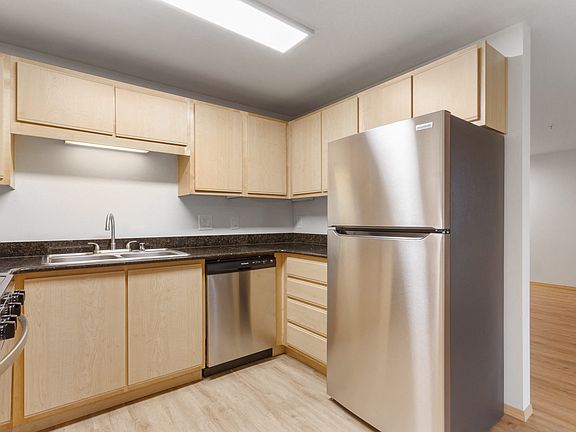 5th image of 11510 NE 112th Dr APT D024