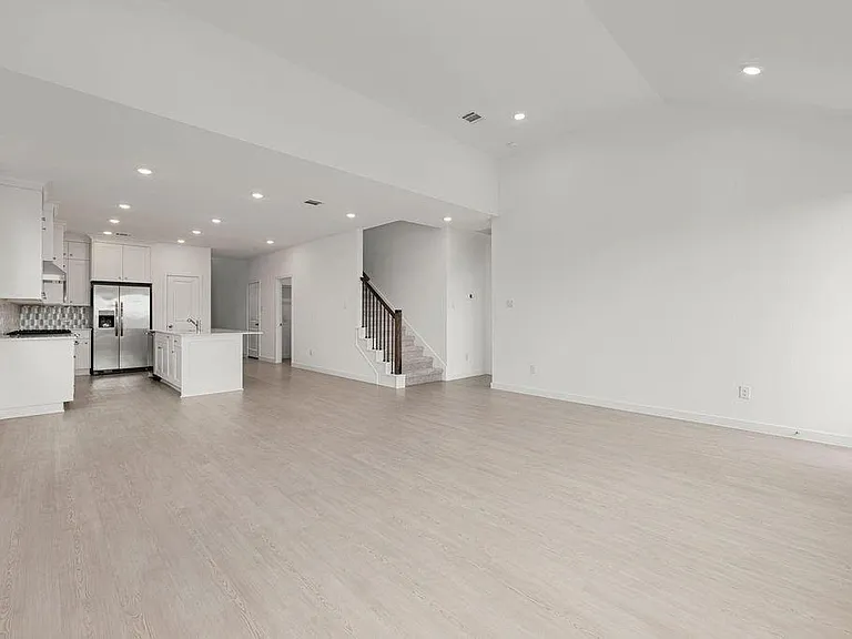 6411 Symphony Wave Dr — Photo 14