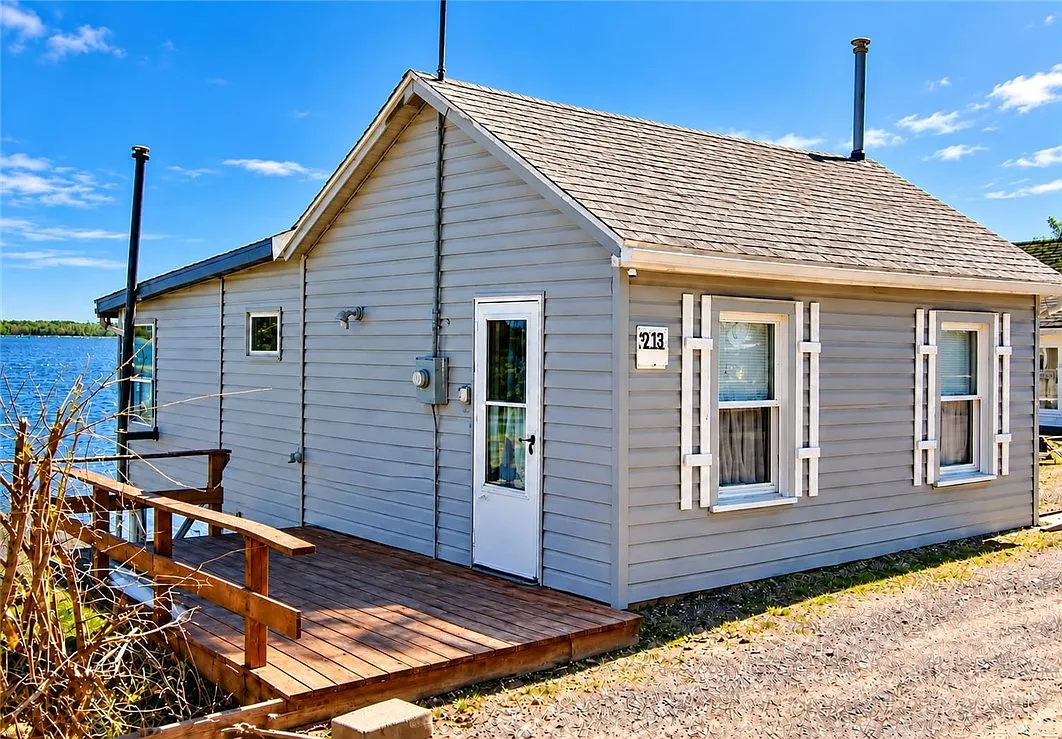 1 bed, 1.0 bath, 1070 sqft, $1,250 — Photo 1