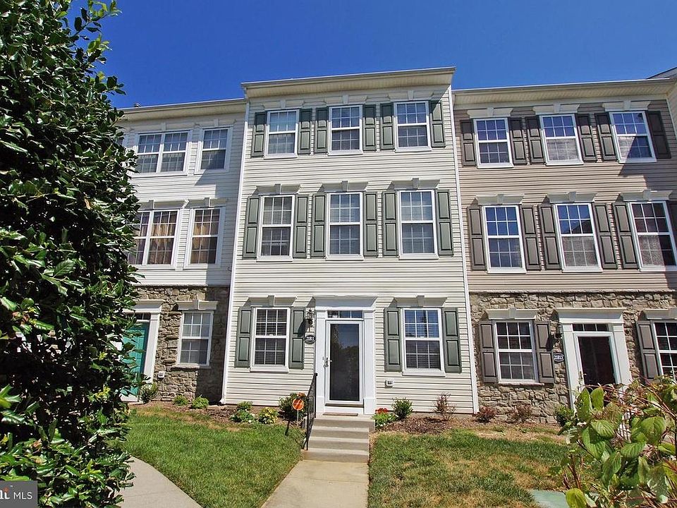 1st image of 21811 Kelsey Sq