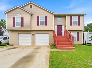 7106 Oakwood Circle, Rex, GA 30273