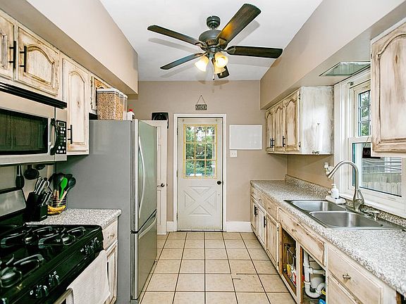 5th image of 1604 Sterling Ave