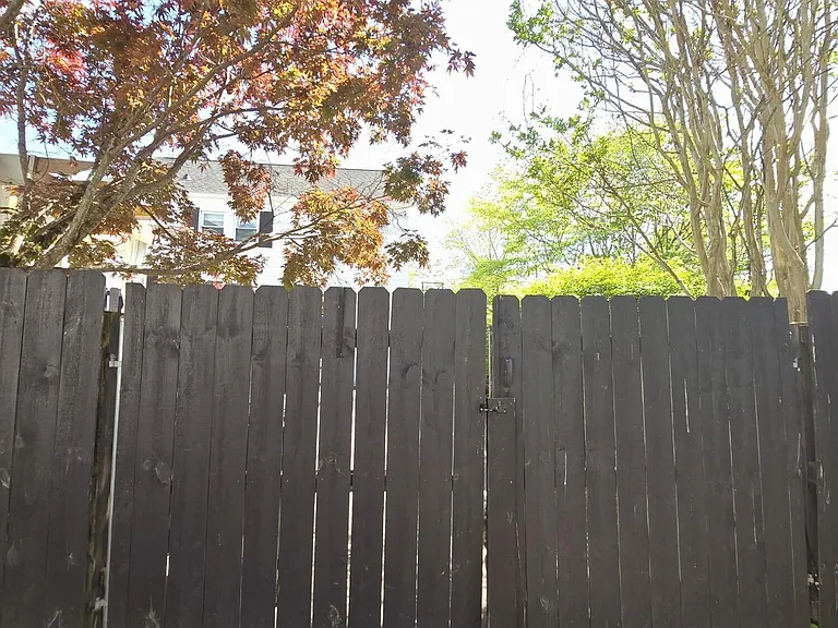 212 W F St #A — Photo 14