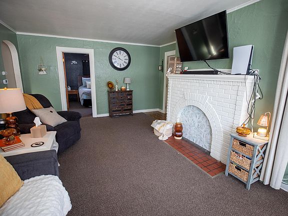 5th image of 1321 Bower St