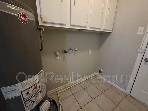 3rd image of 12724 Shannon Hills Dr