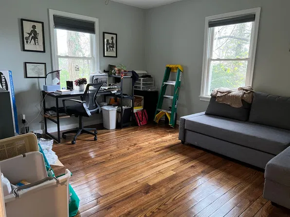 104 Orchard View Ln, Blacksburg, VA 24060