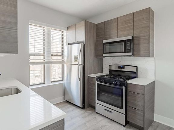 2nd image of 6134 S Dorchester Ave #3S