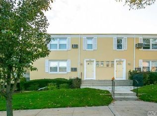 7151 252nd St, Bellerose, NY 11426