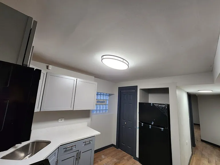 8010 S Manistee Ave #C — Photo 4