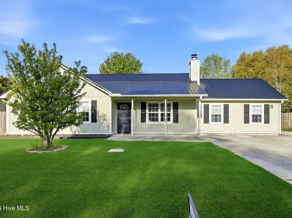 108 Foxlair Drive, Hubert, NC 28539