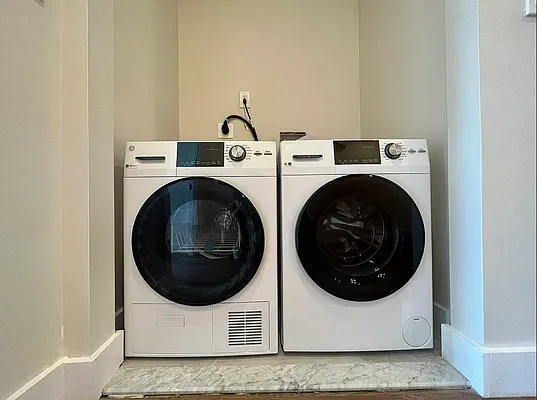 Rented by Yup Realty LLC | media 16