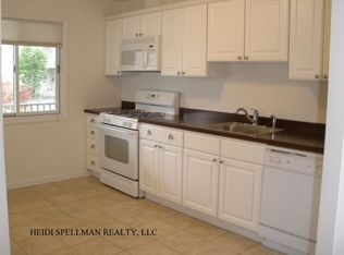 42 Dunwood Rd, Port Washington, NY 11050