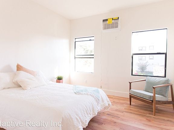 5th image of 134 S Coronado St #9375581