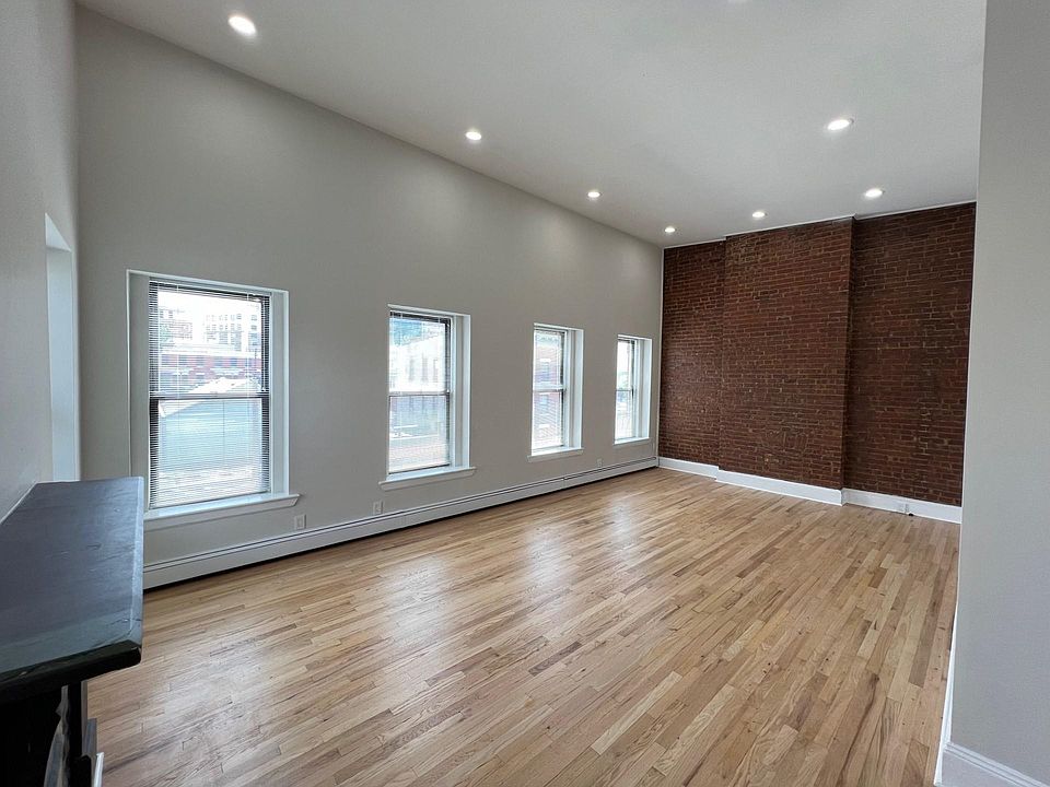 1st image of 48 Bright St APT 4