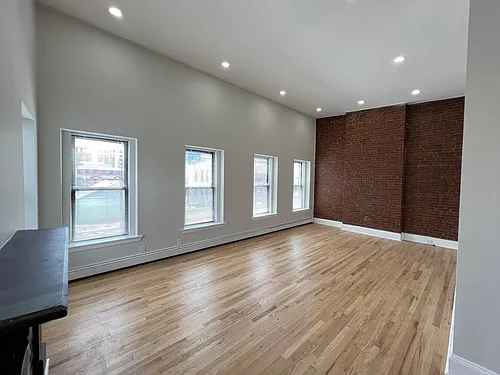 48 Bright St #4 Photo 1