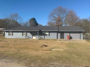 304 6th St SW, Bogata, TX 75417