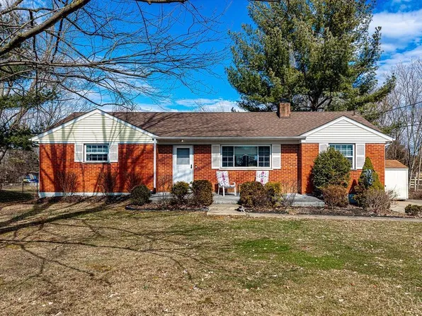 994 Joyce Dr, Batavia, OH 45103