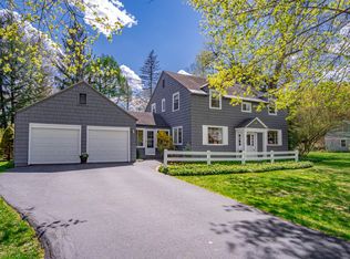 811 Charles St, Glenville, NY 12302