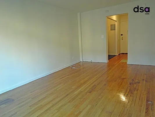 Rented by DSA Realty | media 23