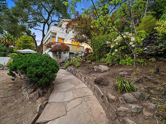 3rd image of 112 Camino Sobrante