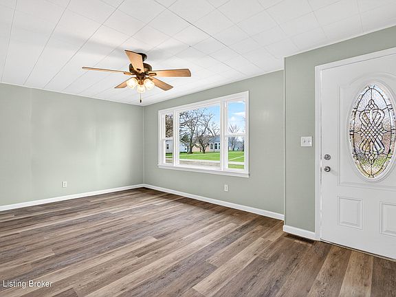2nd image of 213 Odell Ct