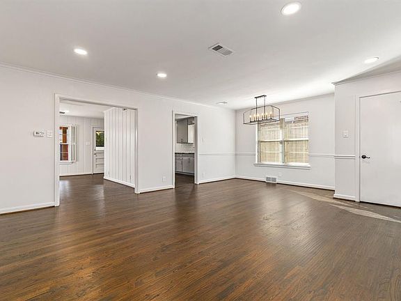 4th image of 6836 Woodland Dr