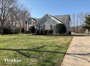 15207 Dartford Ln, Mint Hill, NC 28227