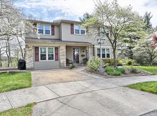 8 Hickory Pl, Camp Hill, PA 17011