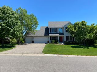 7940 Hill Rd, Woodbury, MN 55125