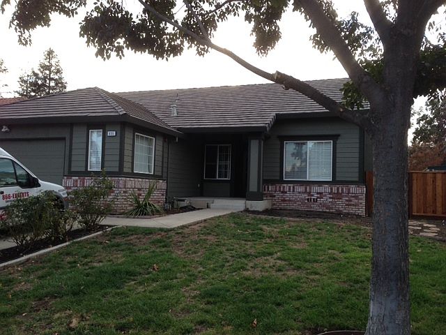 2nd image of 935 Hollice Ln