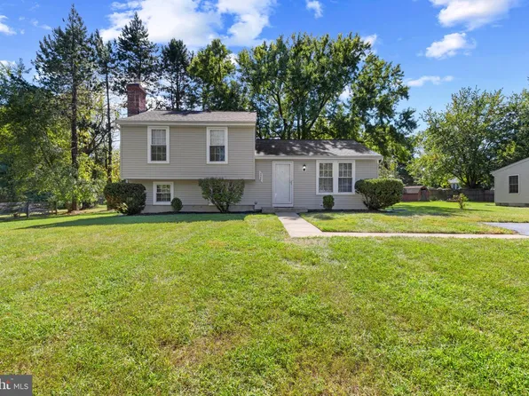 5586 Hunting Horn Dr, Ellicott City, MD 21043