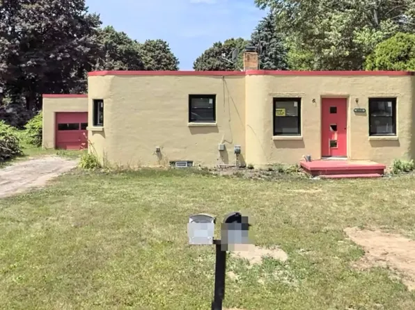 6018 Valencia Blvd, Lansing, MI 48911