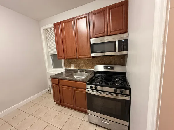 429 Hoboken Ave #8E, Jersey City, NJ 07306