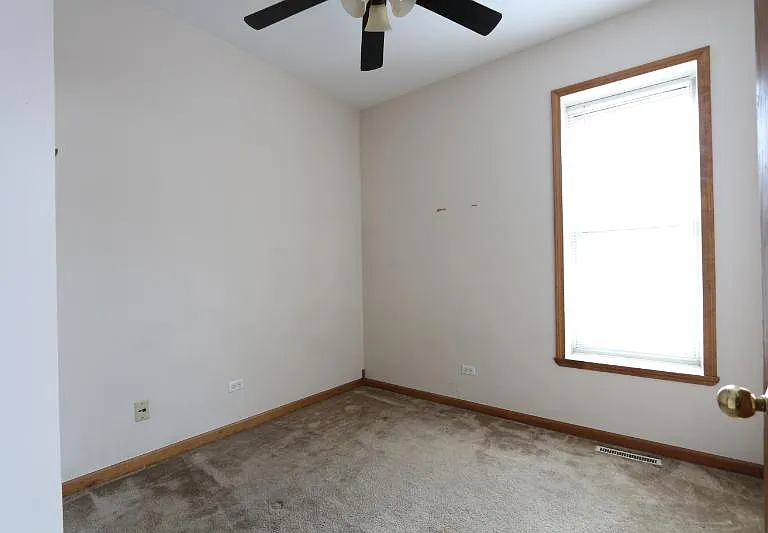 1257 W Flournoy St #1R — Photo 15
