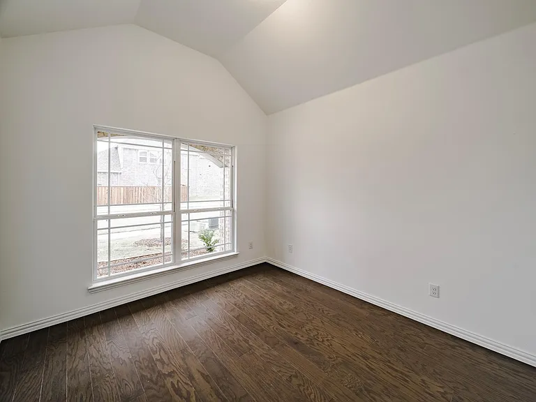 504 Waters Way — Photo 15