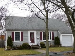 31 Dexter St, Peabody, MA 01960