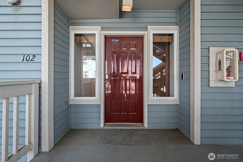 4th image of 651 SE Bayshore Drive #E102