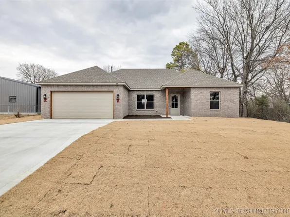 511 E 5th St, Skiatook, OK 74070