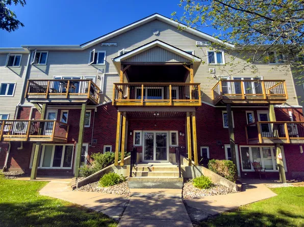 158 Farnham Gate Rd #206, Halifax, NS B3M 3V8