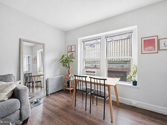 3rd image of 1820 Clydesdale Pl NW APT 112