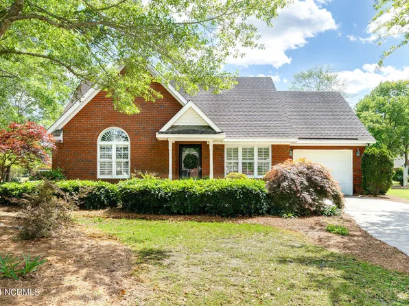 185 Candlewick Court, Wallace, NC 28466