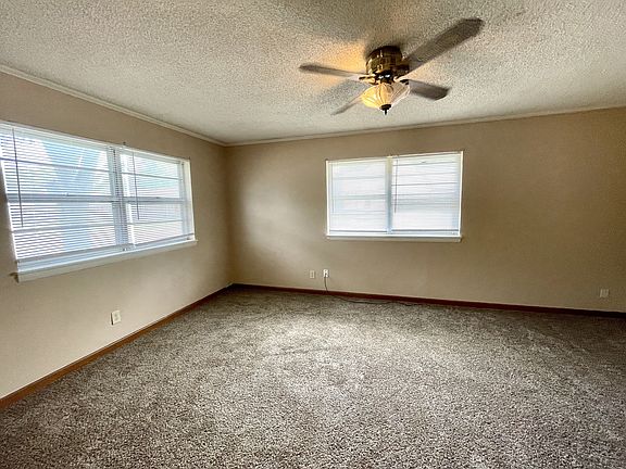 4th image of 501 A St NW