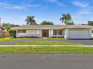 7240 NW 10th Pl, Plantation, FL 33313