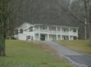 107 Plunkett Creek Rd, Gordonsville, TN 38563