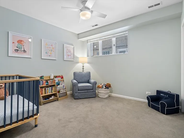 1310 W Fletcher St #1E — Photo 25