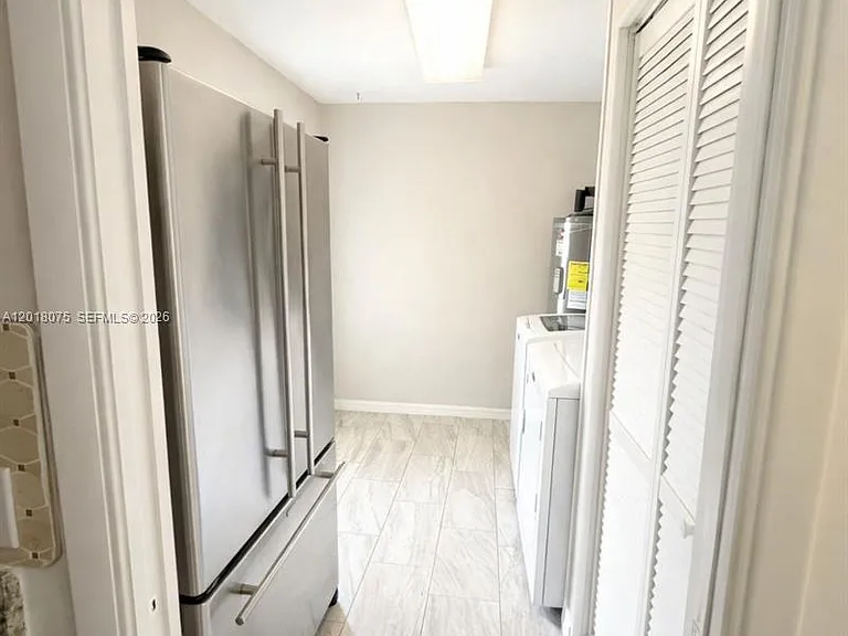 1104 E Jasmine Rd — Photo 8