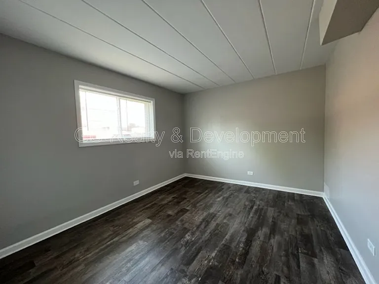 324 E Wilson Ave #C — Photo 10