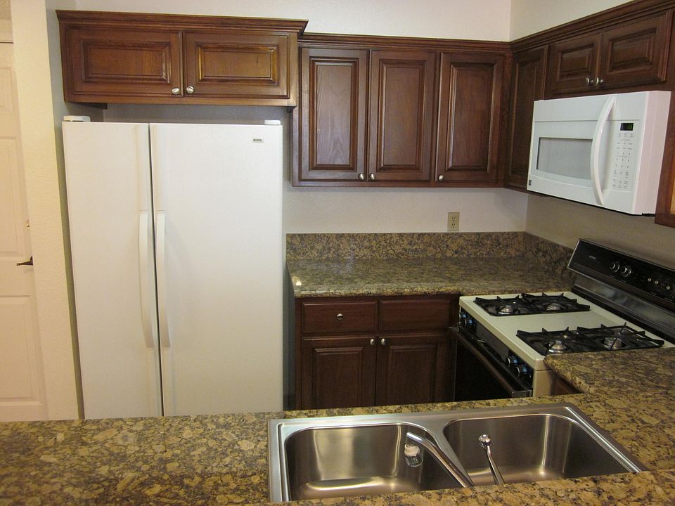 1st image of 4300 Beverly Glen Blvd APT 114